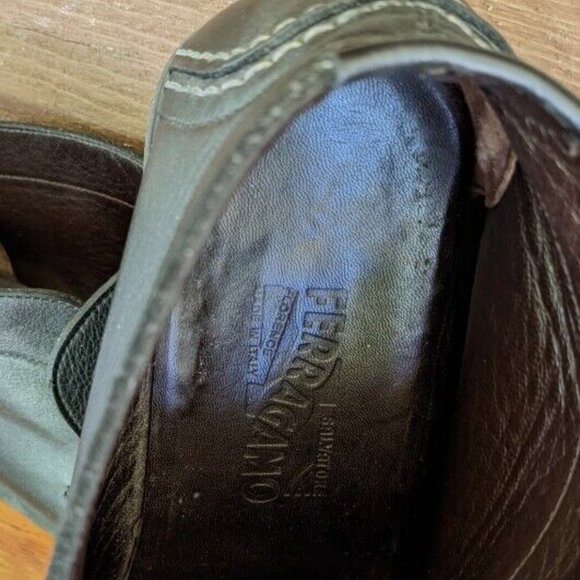 Ferragamo chakkas - Picture 2 of 2